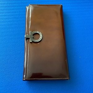 Ferragamo lether long wallet